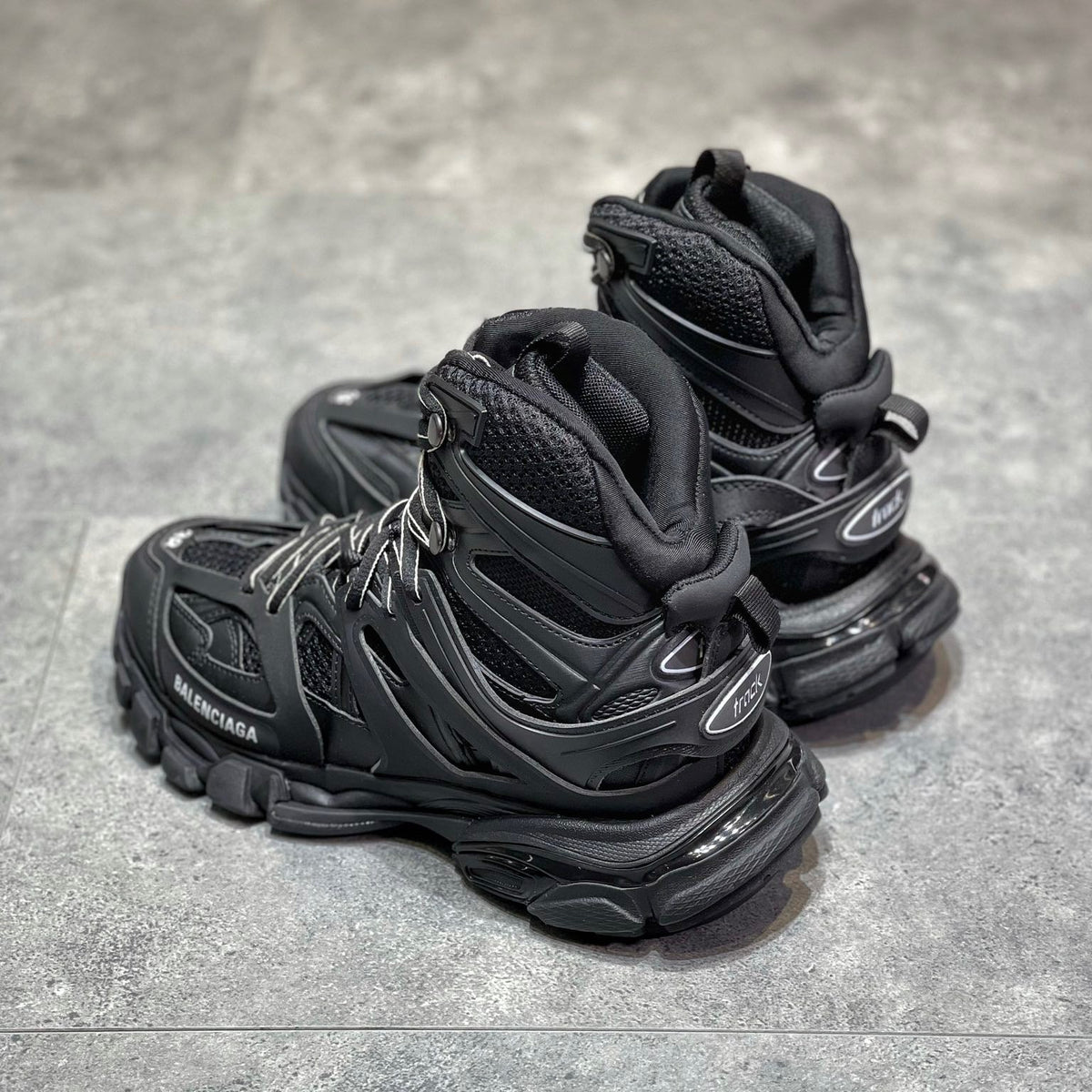 BAL TRACK HIGH HIKE SNEAKER