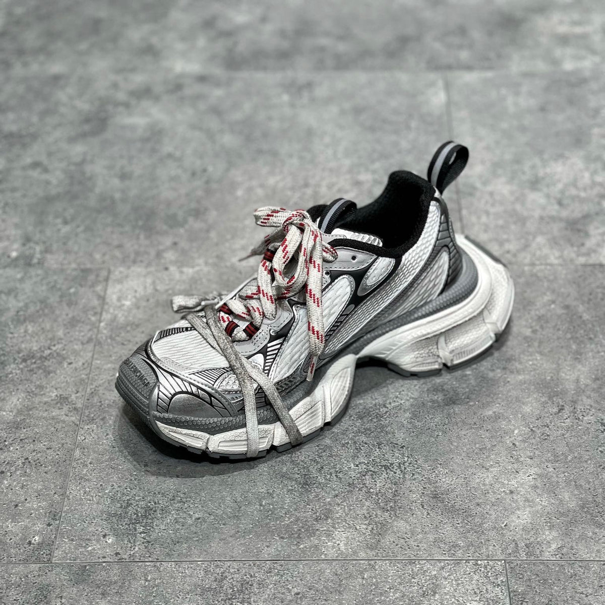 BAL 3XL TRAINERS