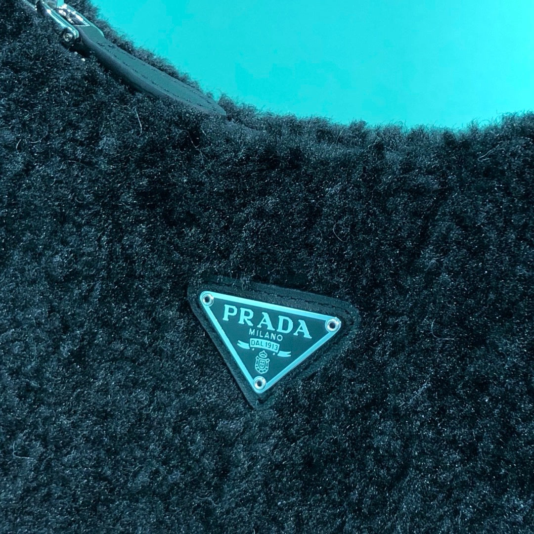 PD RE-EDITION 2000 WOOL BAG