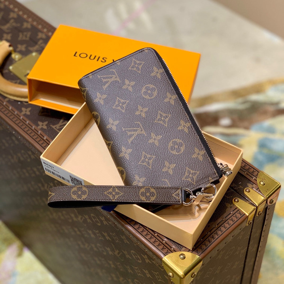 LOU ZIPPY DRAGONNE WALLET