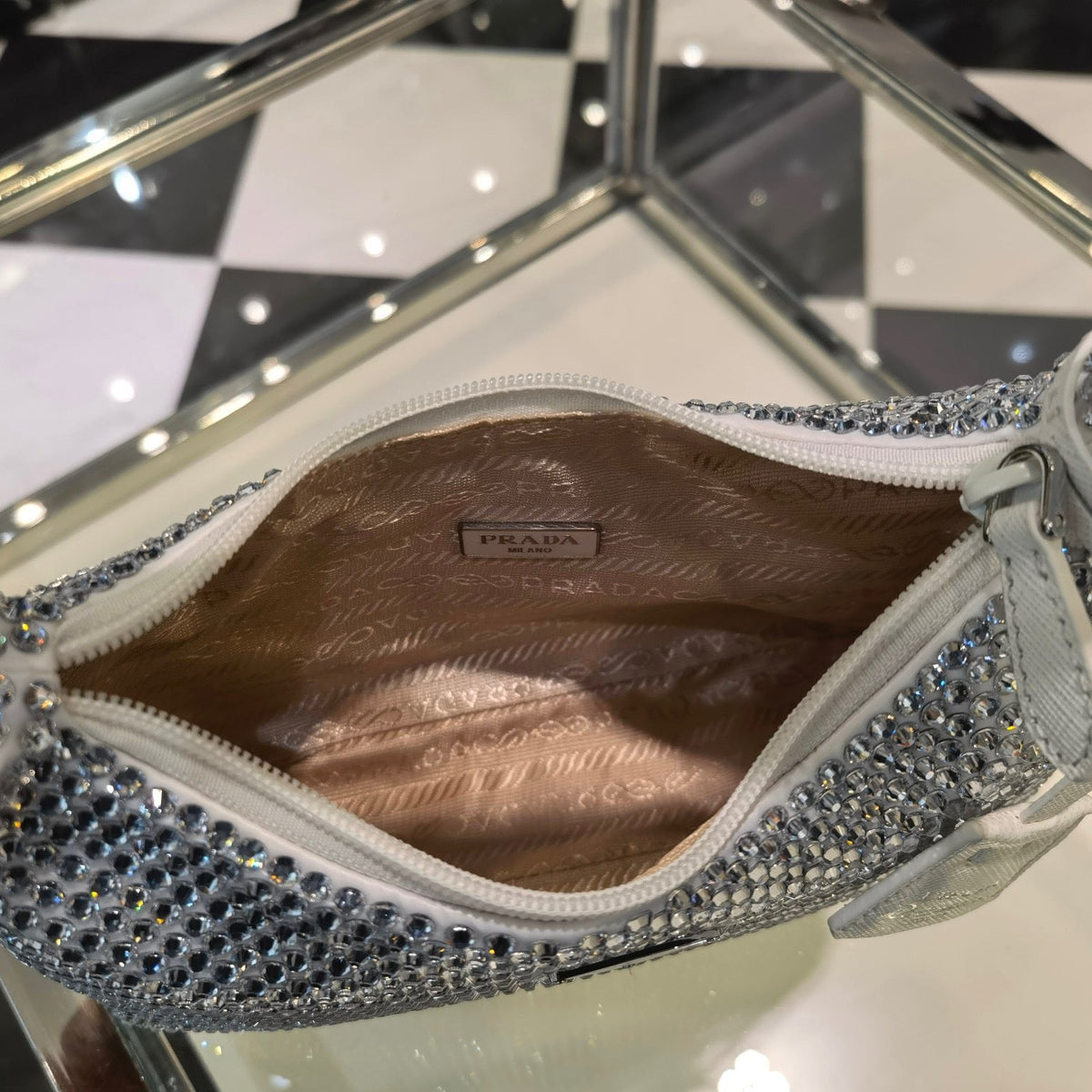 PD RE-EDITION 2000 SHOULDER BAG