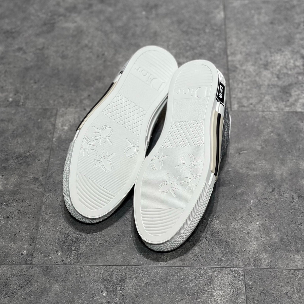 CD B23 SNEAKERS