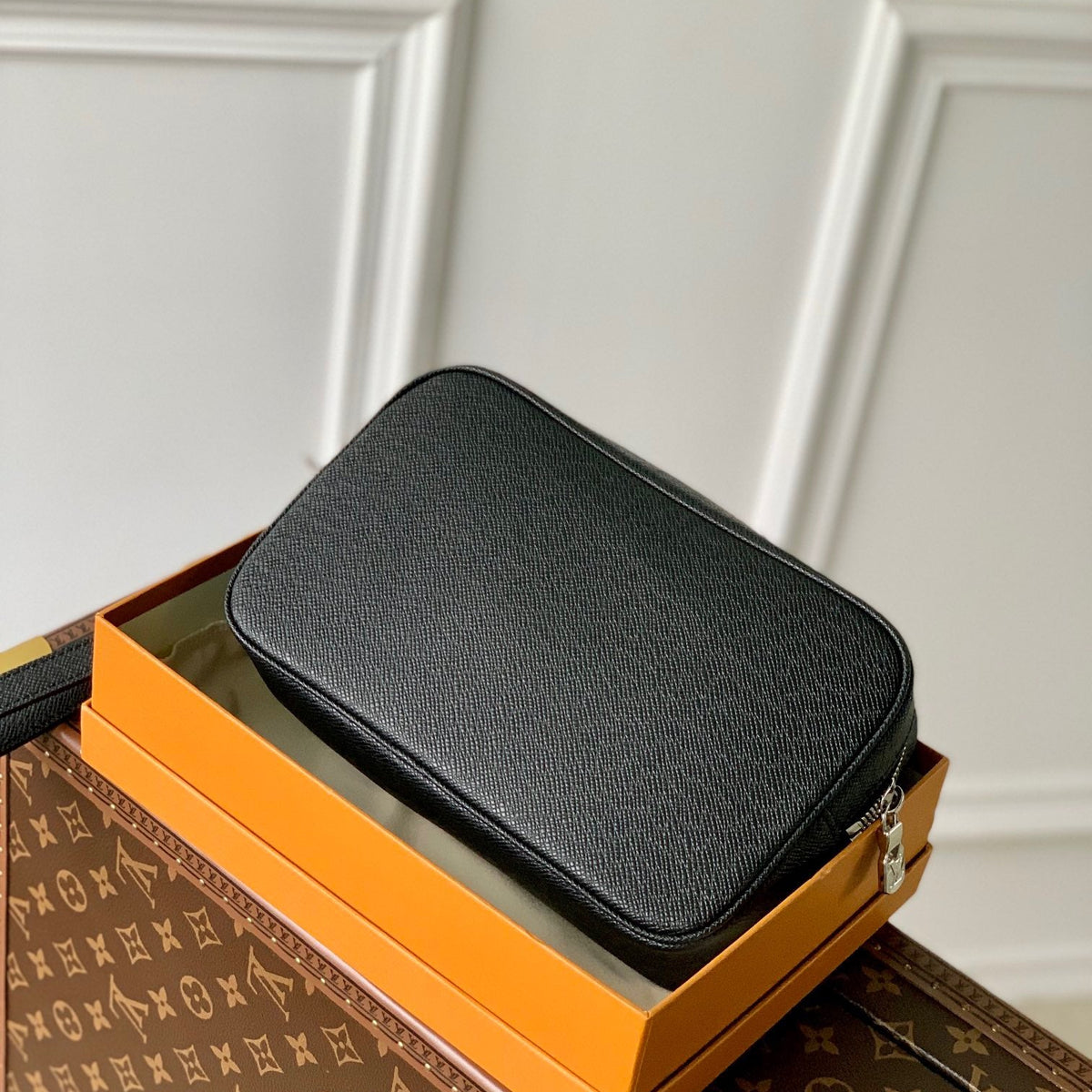 LOU POCHETTE KASAI
