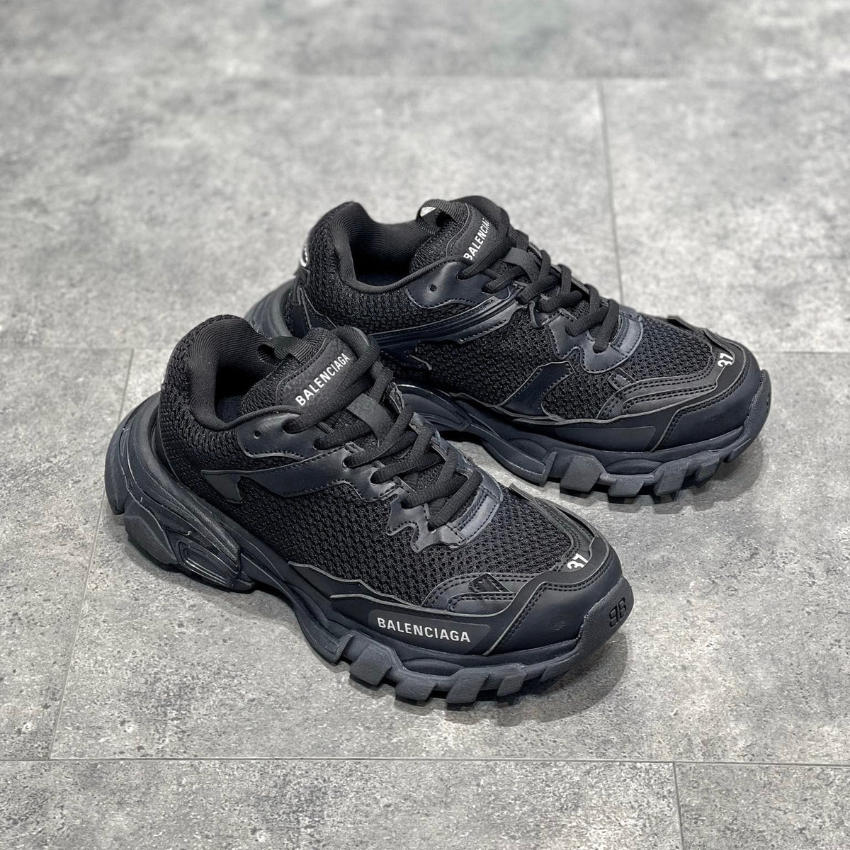 BAL TRACK 3 SNEAKERS