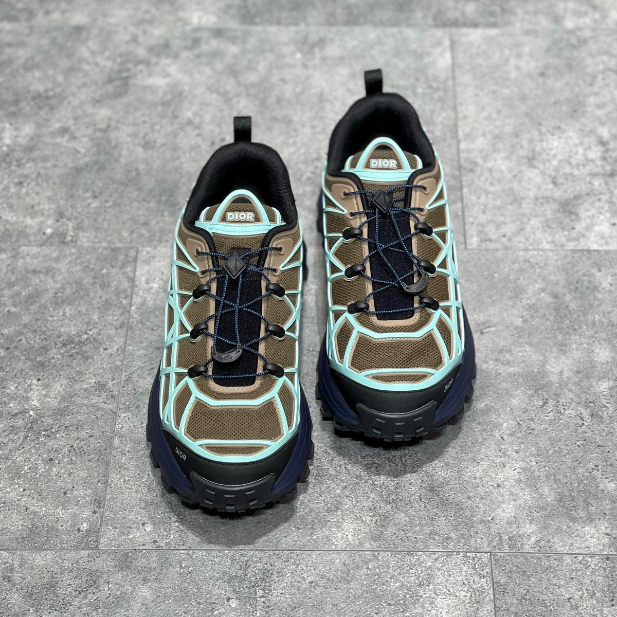 CD B31 TRAINERS