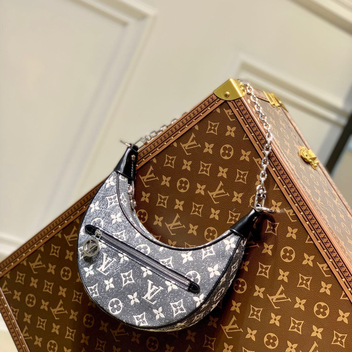 LOU LOOP BAG