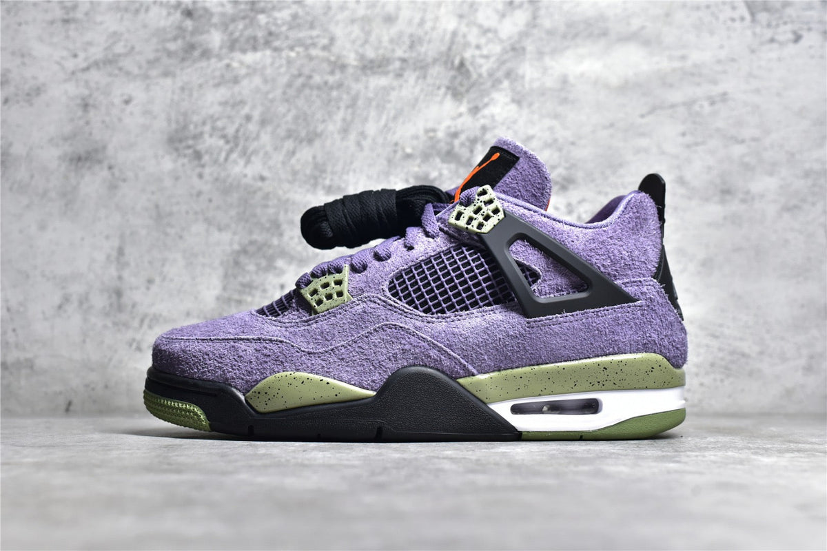 NIKE JORDAN 4 RETRO