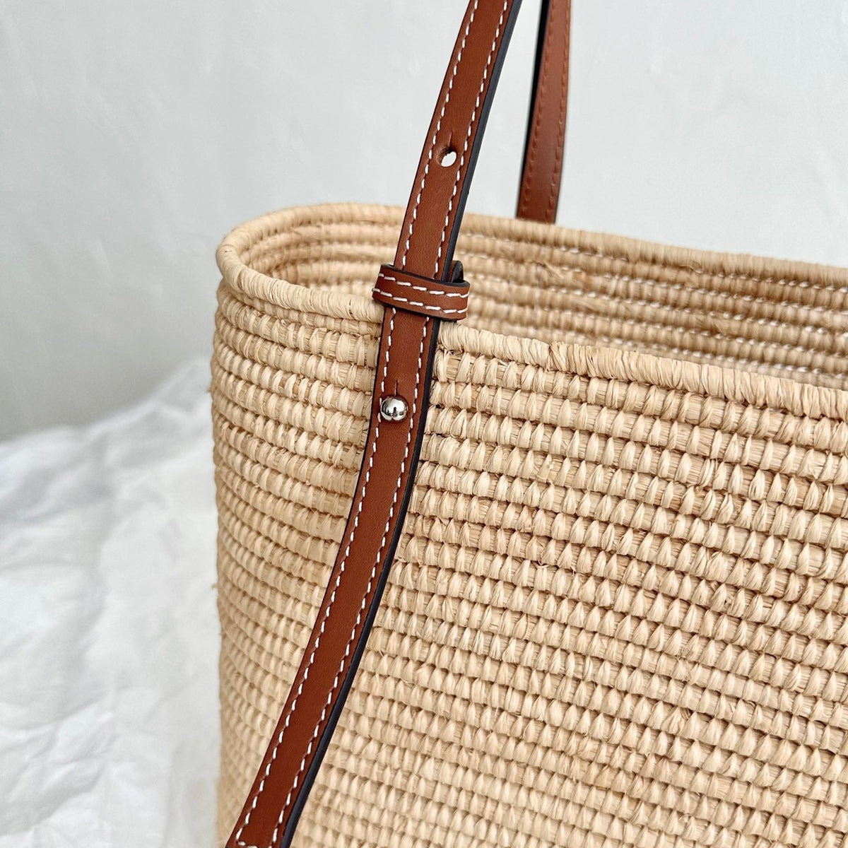 LOEW SMALL SQUARE BASKET BAG