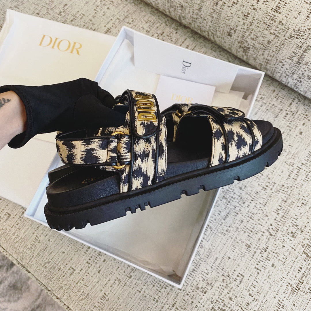 CD SANDALS