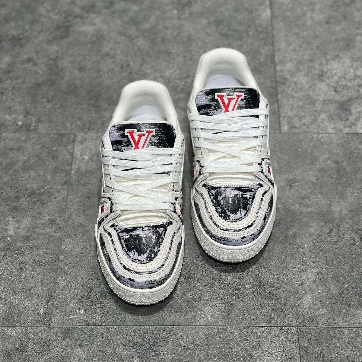 LOU TRAINERS