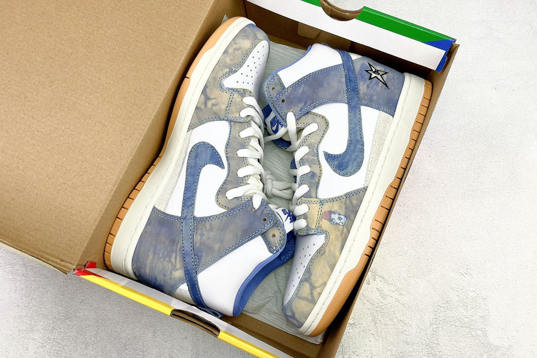 NIKE CARPET COMPANY WHITE HIGH ROYAL PULSE