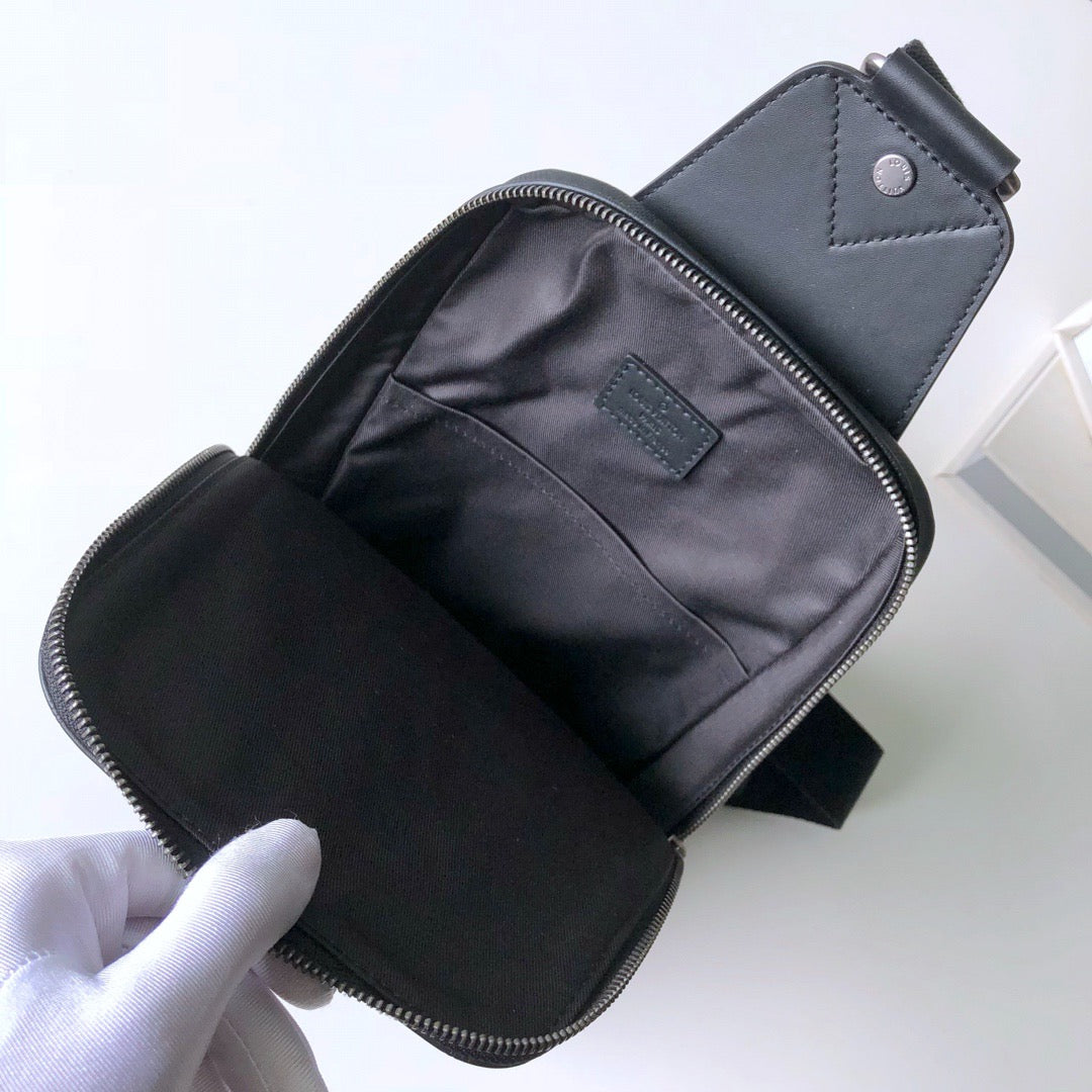 LOU AVENUE SLING BAG