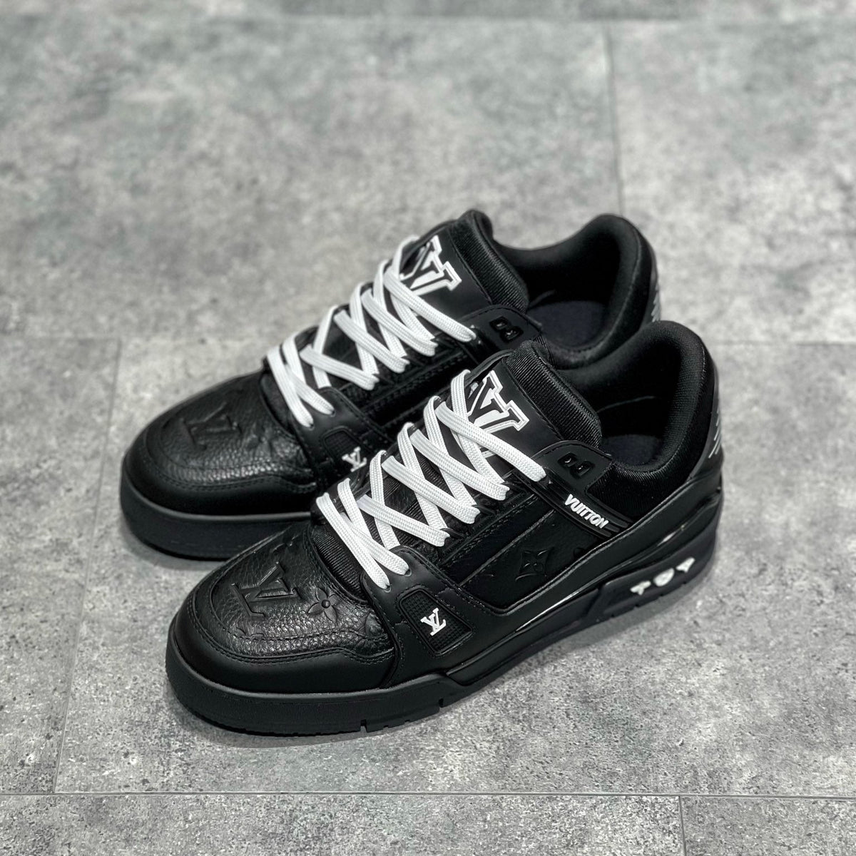LOU TRAINERS