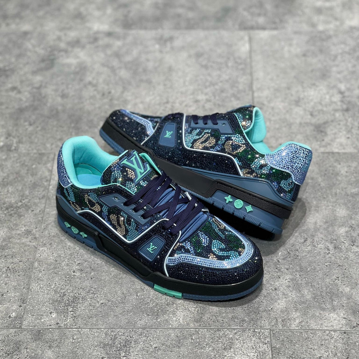 LOU TRAINERS