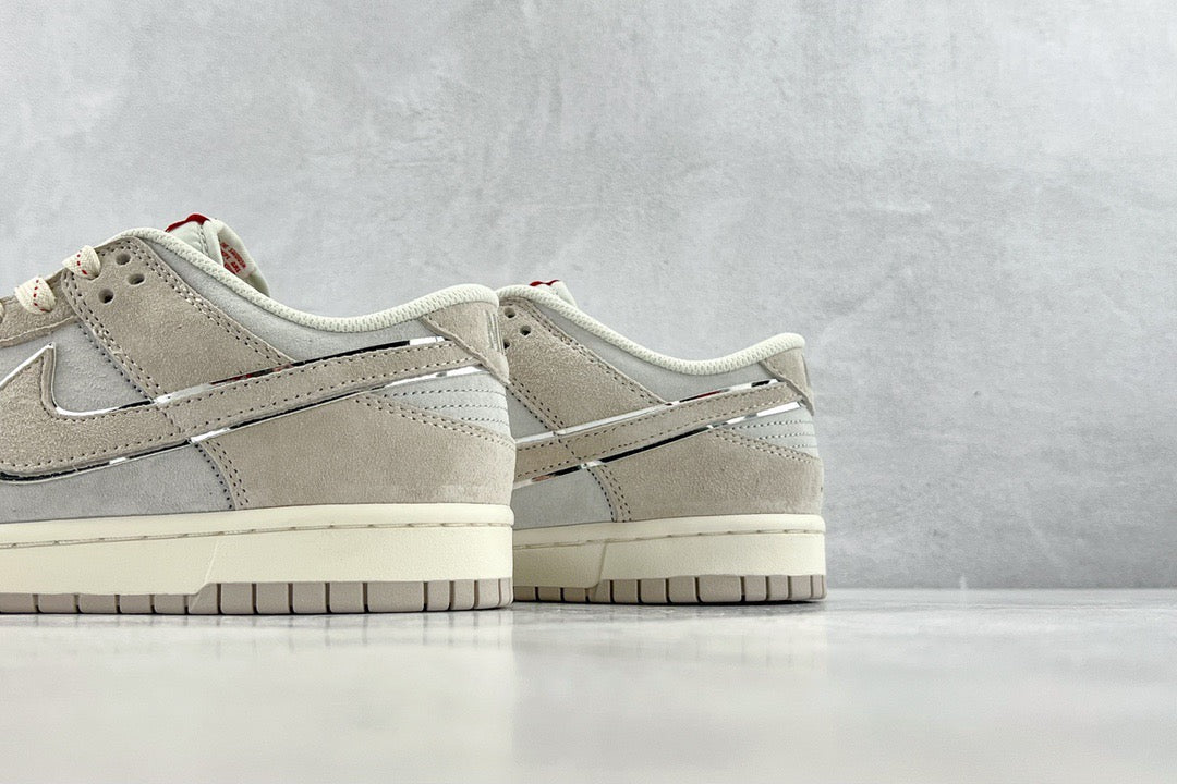 DUNK LOW x OTOMO KATUSHIRO