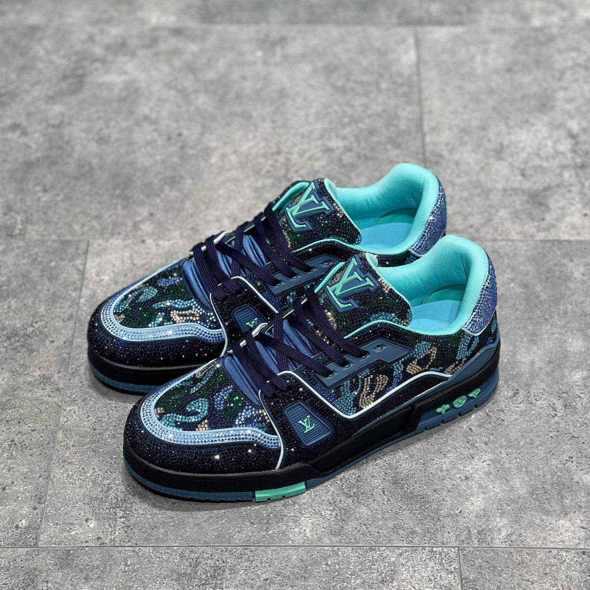 LOU TRAINERS