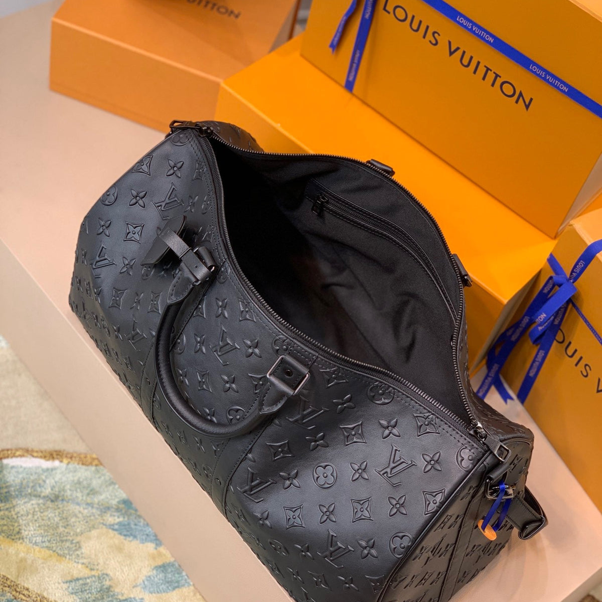 LOU KEEPALL BANDOULIÈRE 50 BAG
