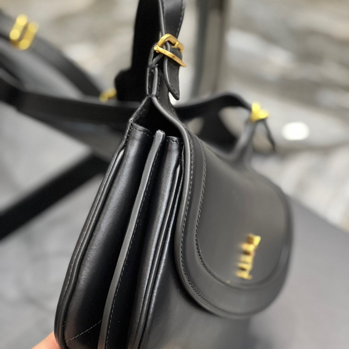 SL CHARLIE MEDIUM SHOULDER BAG