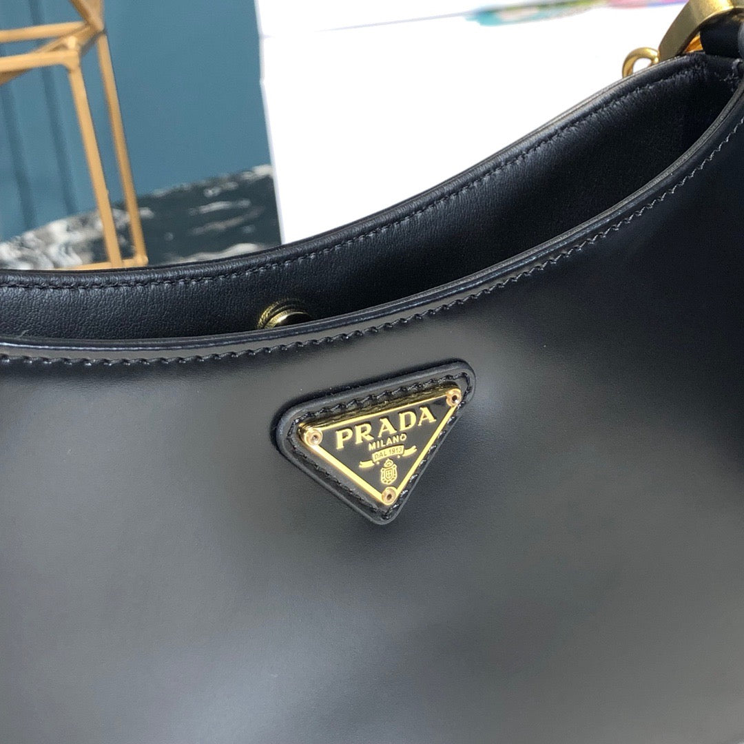 PD CLEO 2020 CLUTCH BAG