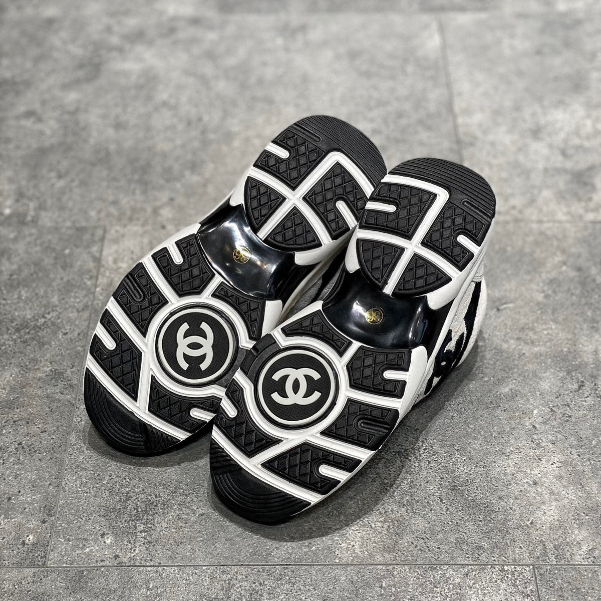 CC TRAINERS