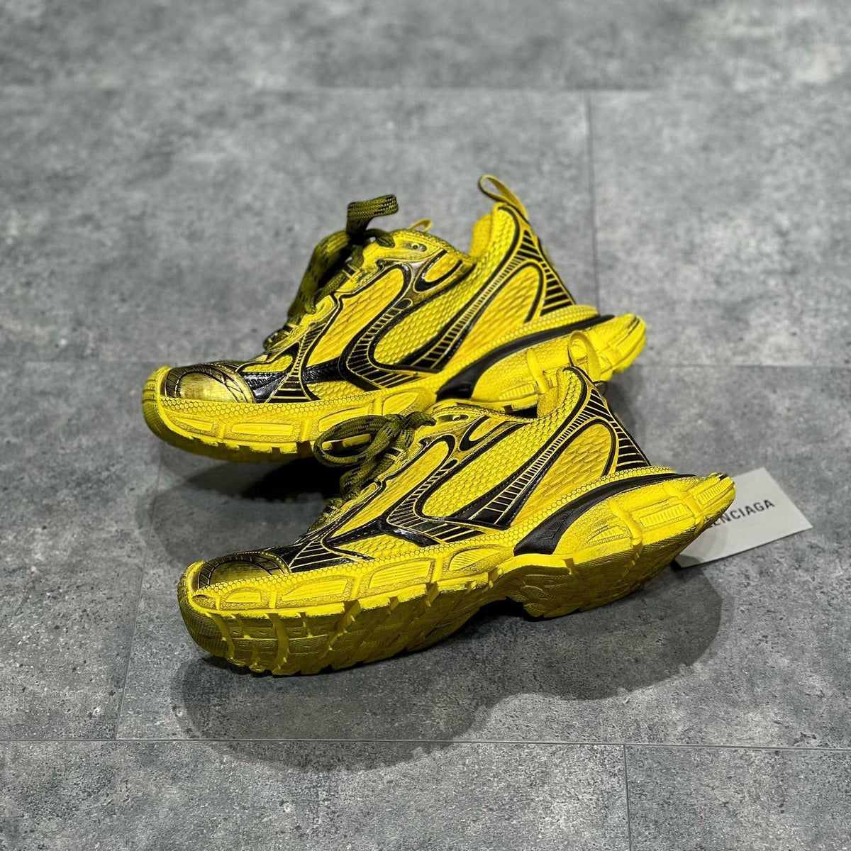 BAL 3XL TRAINERS