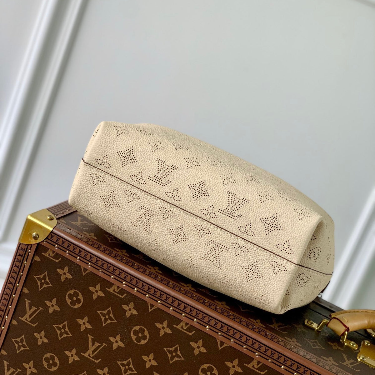 LOU WHY KNOT PM BAG