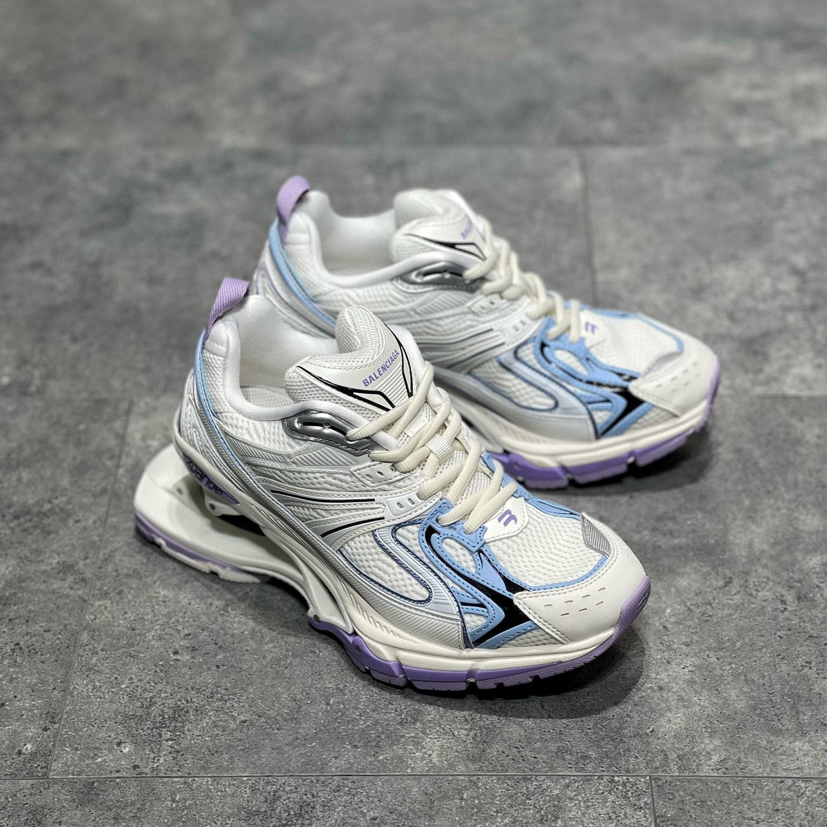 BAL X-PANDER TRAINERS
