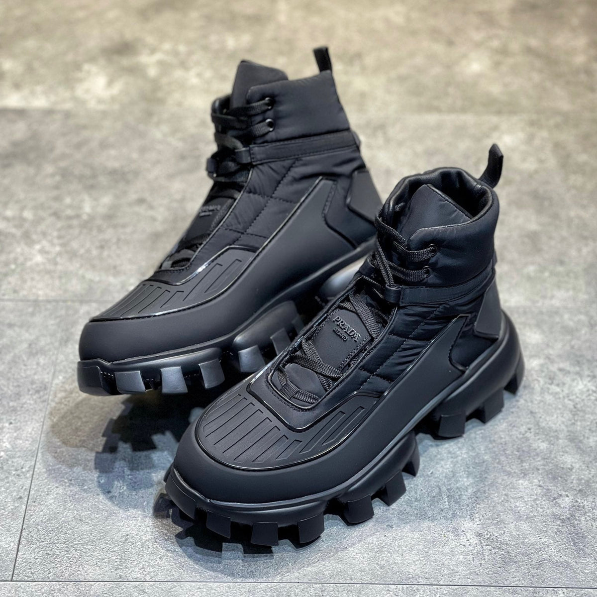 PD CLOUDBUST THUNDER SNEAKER