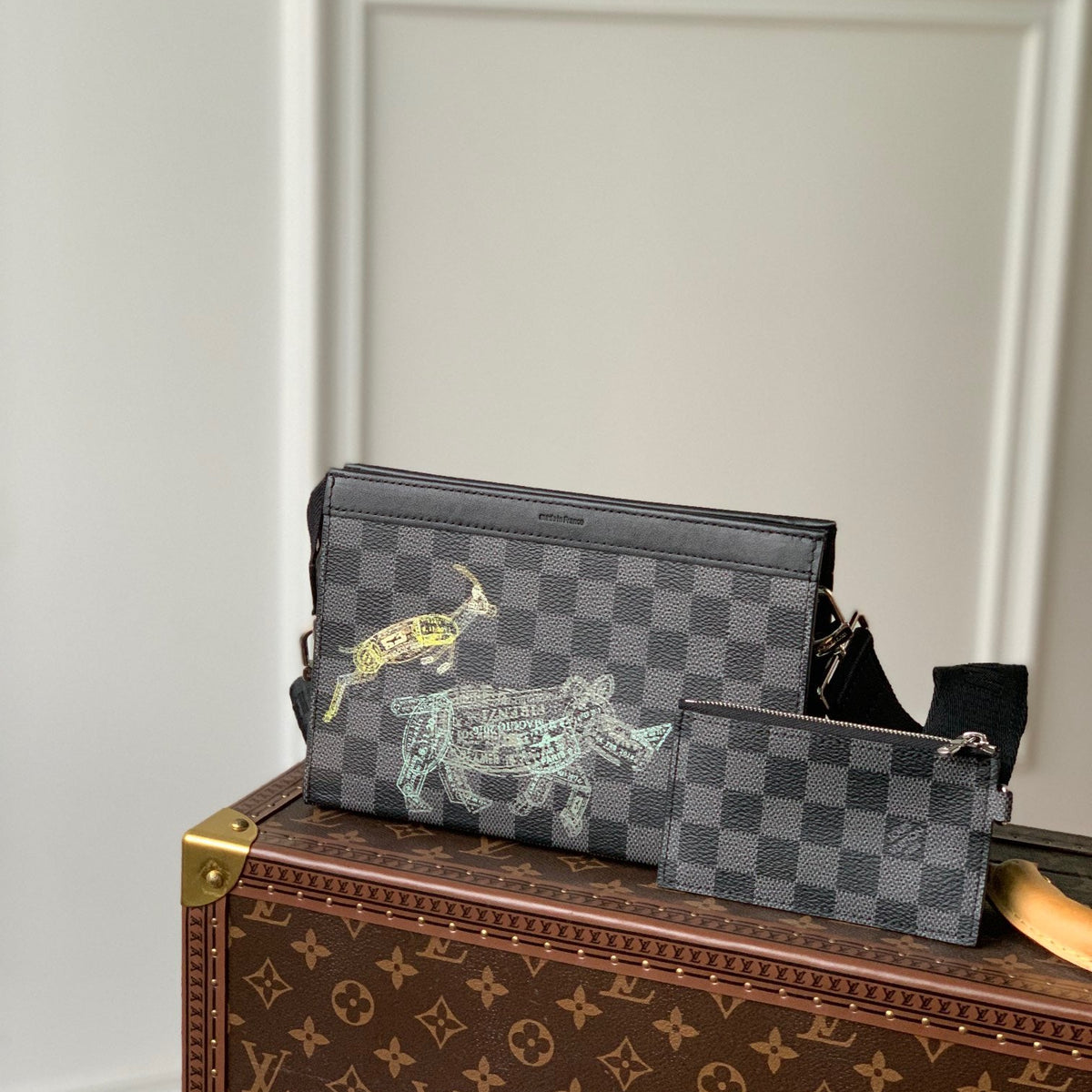 LOU GASTON WEARABLE WALLET