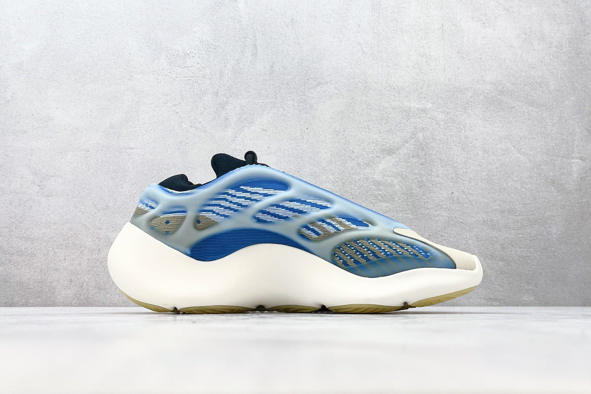 YEEZY 700 V3 ARZARETH