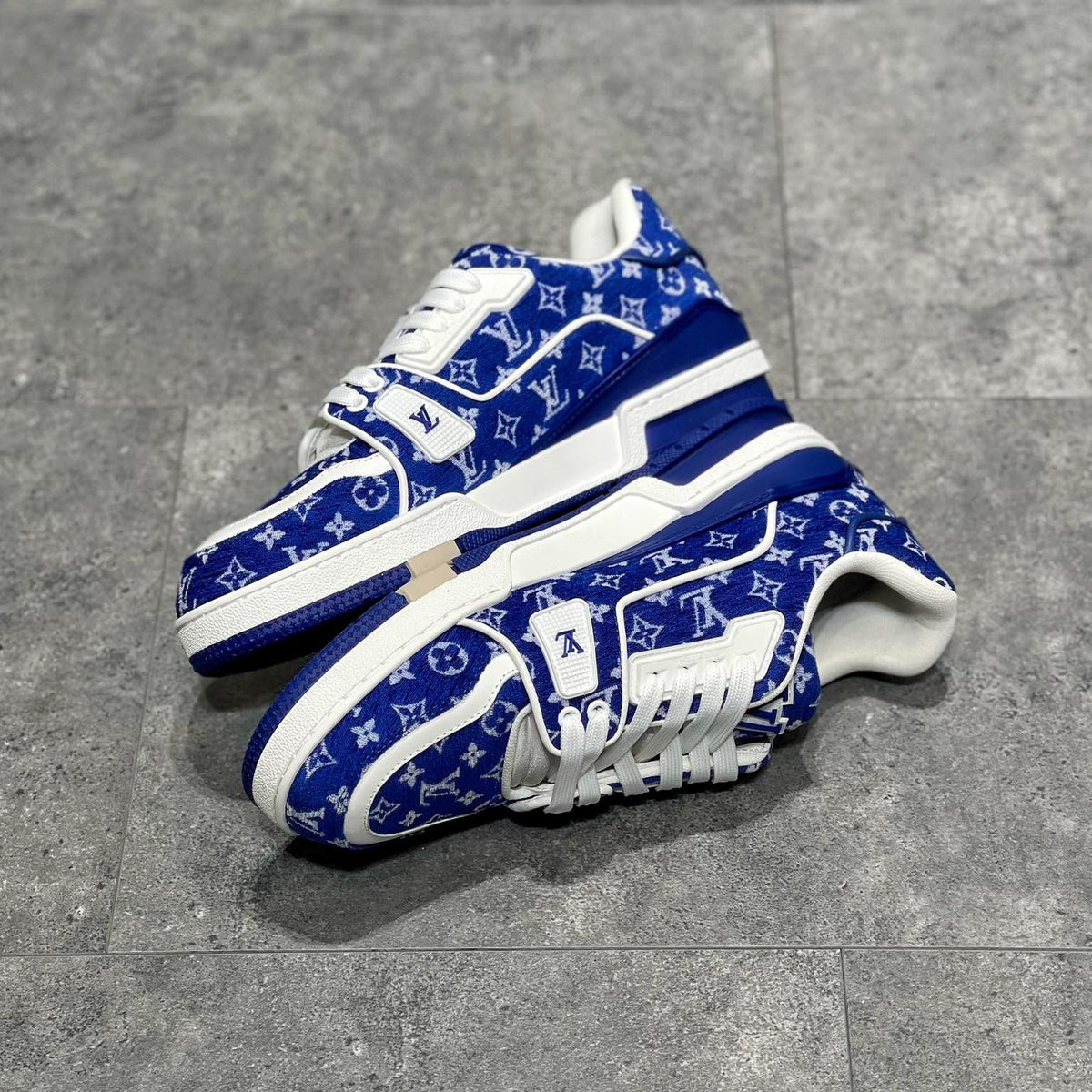LOU TRAINERS