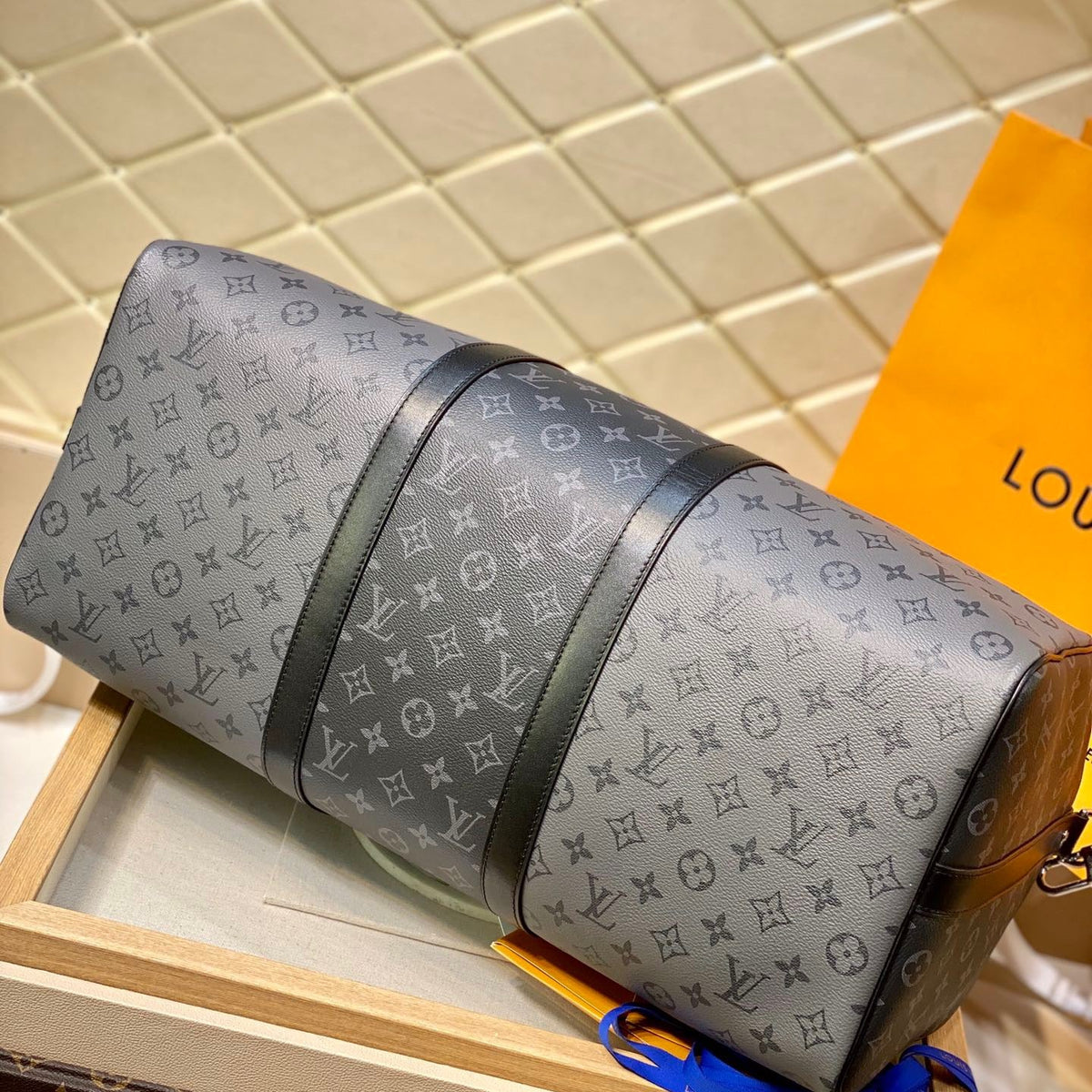 LOU KEEPALL BANDOULIÈRE 50 BAG