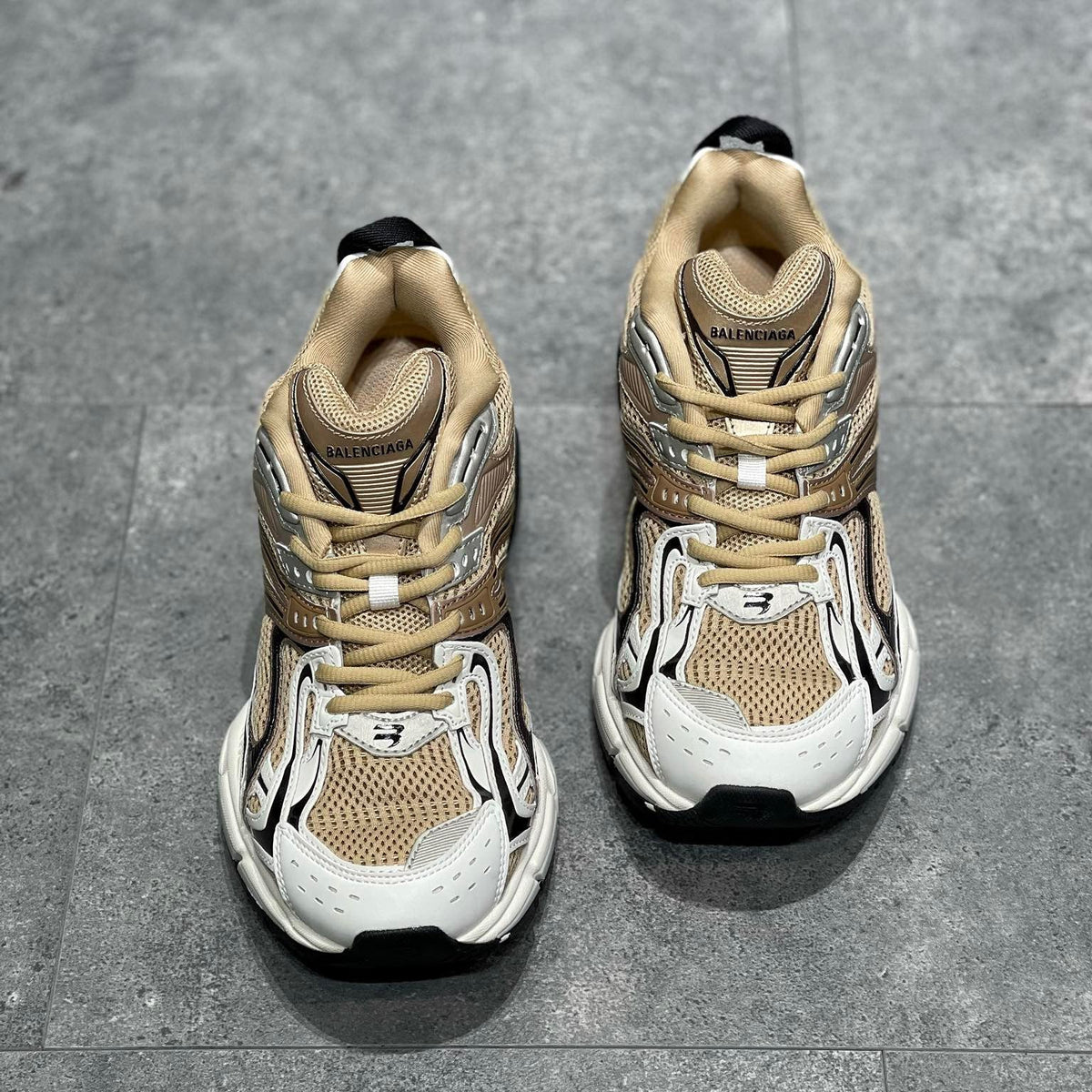 BAL X-PANDER TRAINERS