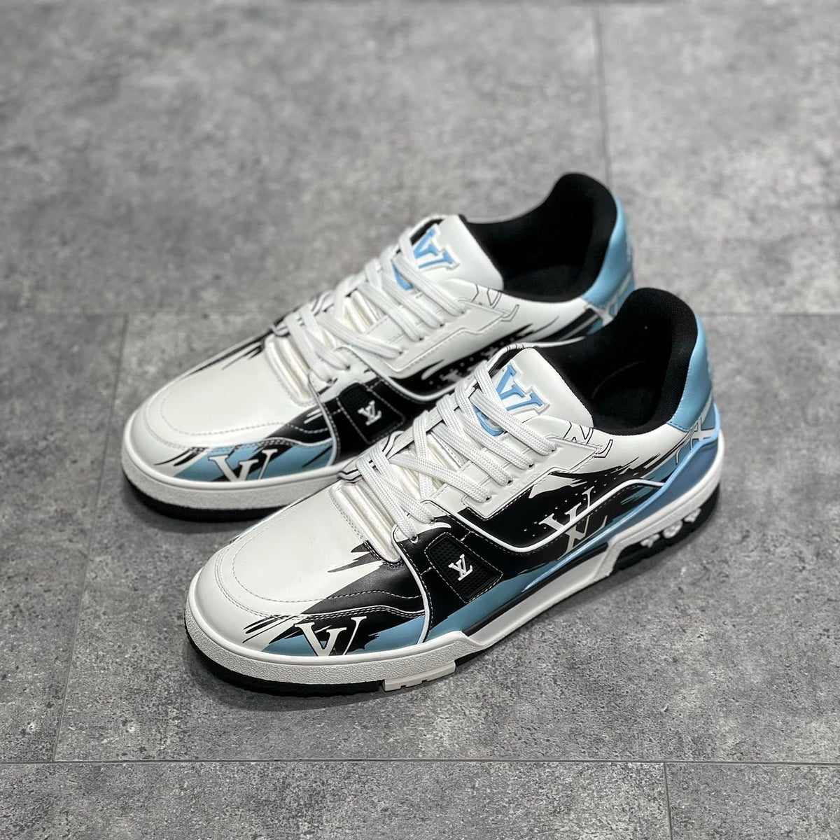 LOU TRAINERS