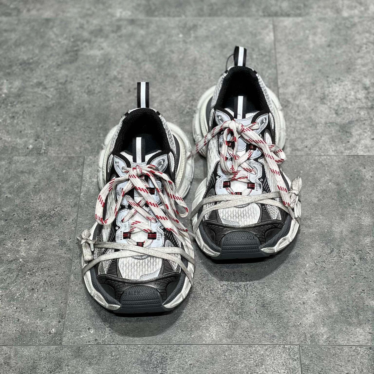 BAL 3XL TRAINERS