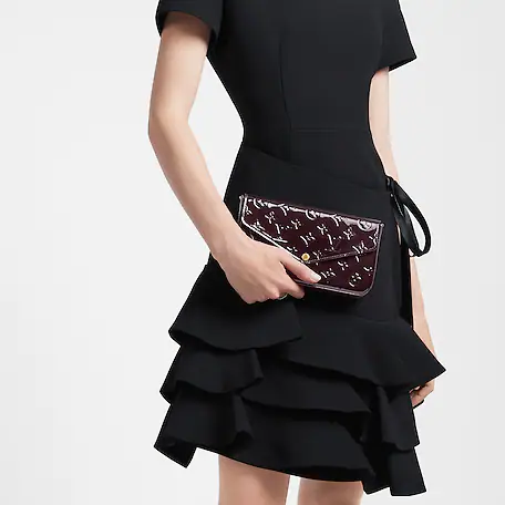 Pochette Félicie Monogram Vernis