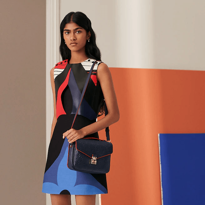 Louis Vuitton Pochette Métis Monogram Canvas Navy Blue
