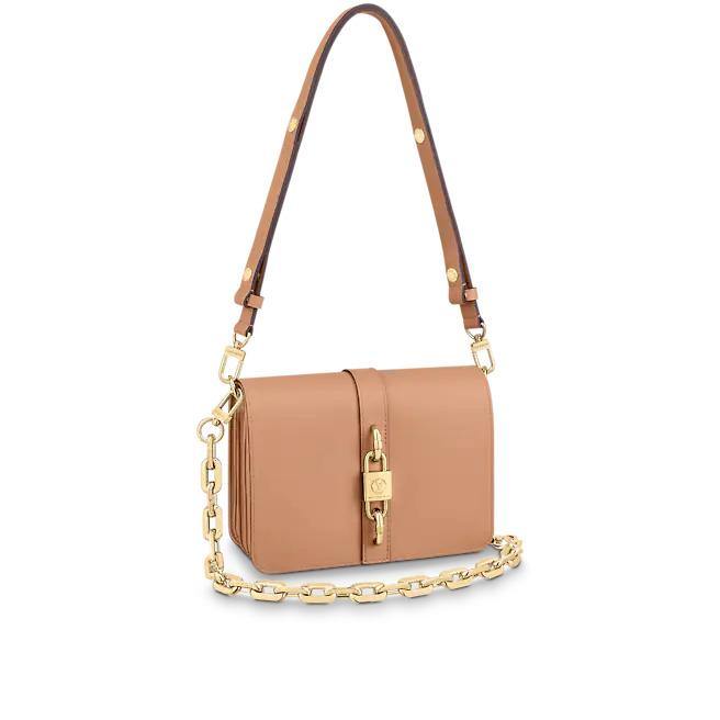 Ava’s Mode Rendez-Vous Leather Lock Bag