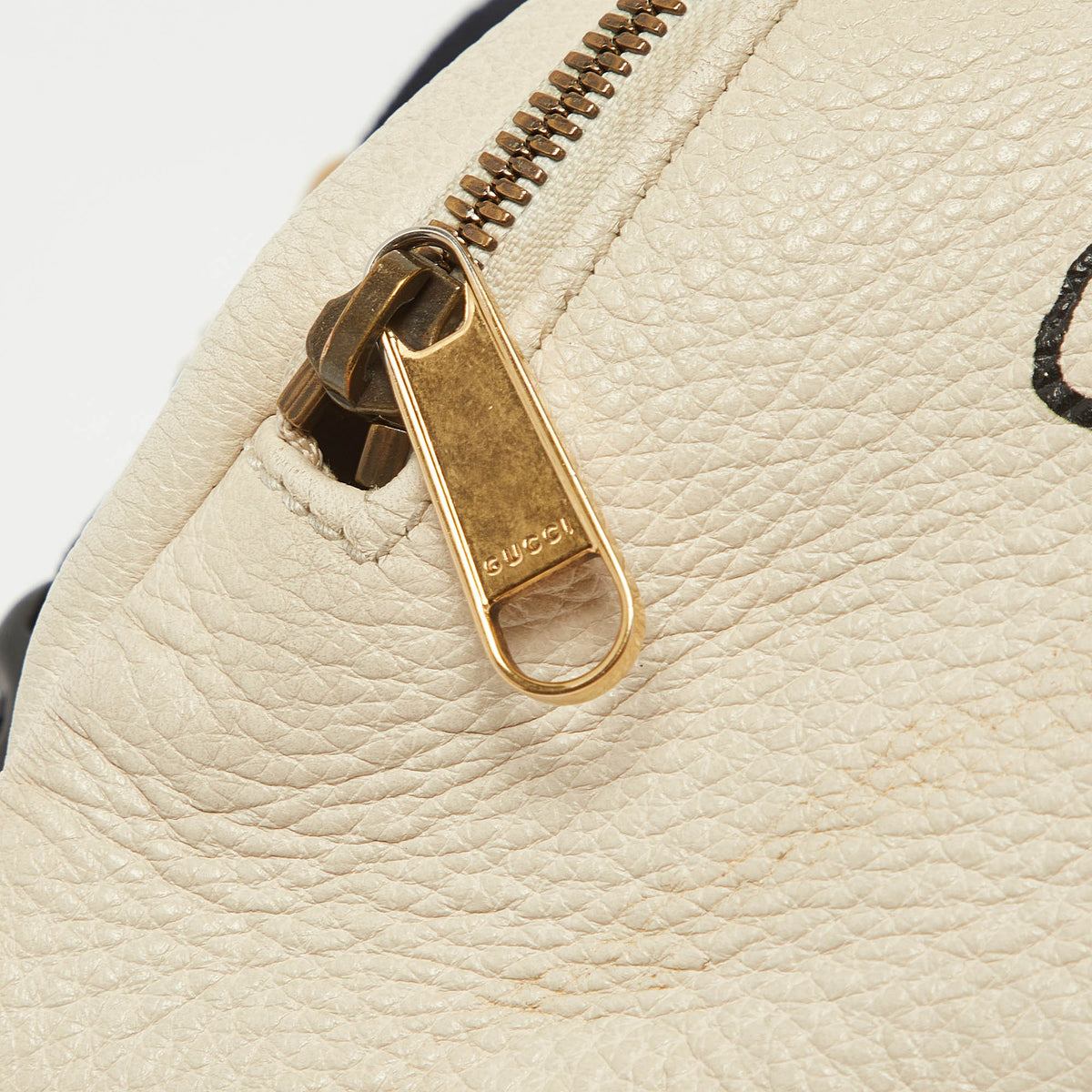 GUCCI Off White Leather Logo Web Belt Bag