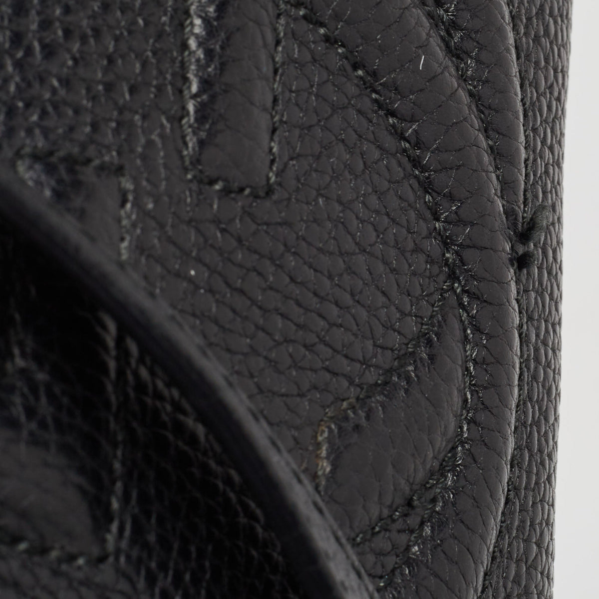 GUCCI Black Leather Small Soho Disco Crossbody Bag