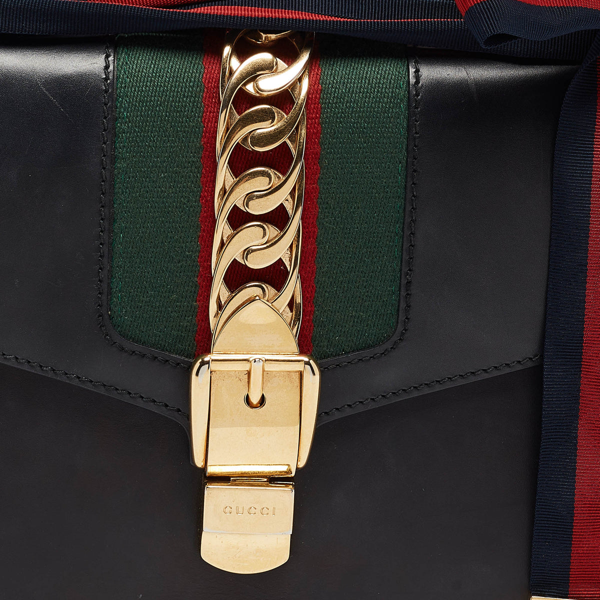GUCCI Black Leather Small Web Sylvie Shoulder Bag