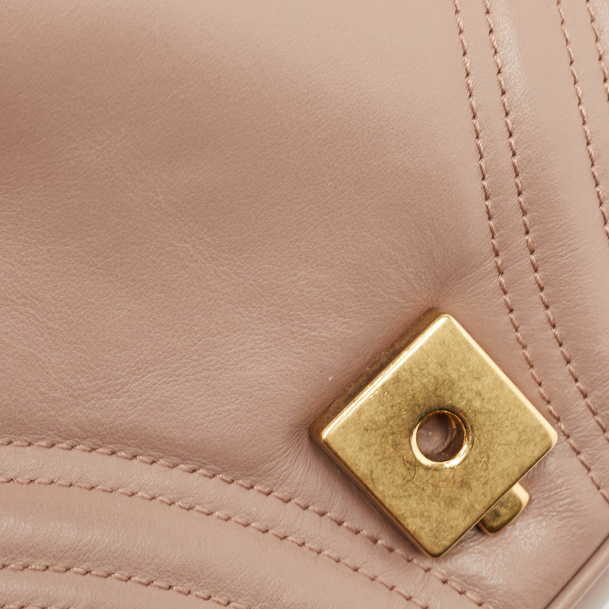 GUCCI Beige Matelasse Leather Small GG Marmont Shoulder Bag