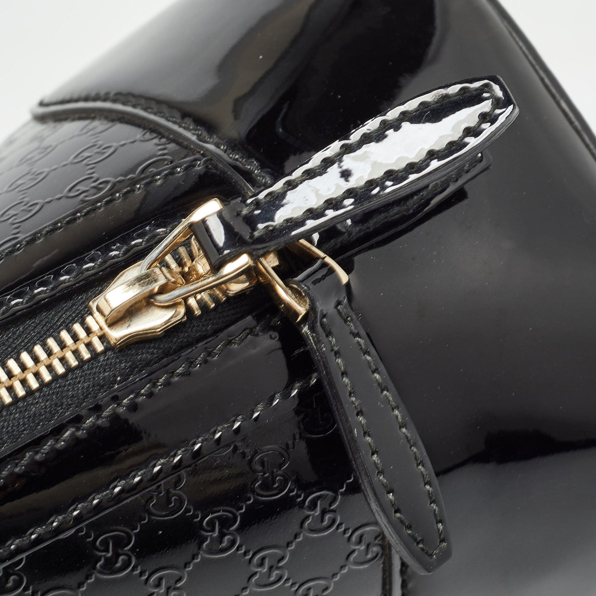 GUCCI Black Micro ssima Patent Leather Nice Dome Satchel