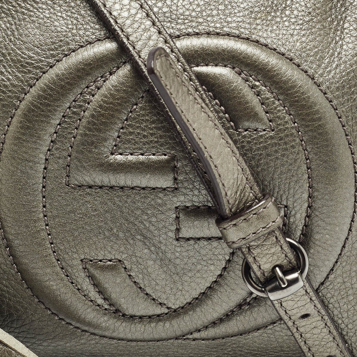 GUCCI Metallic Grey Leather Small Soho Disco Crossbody Bag