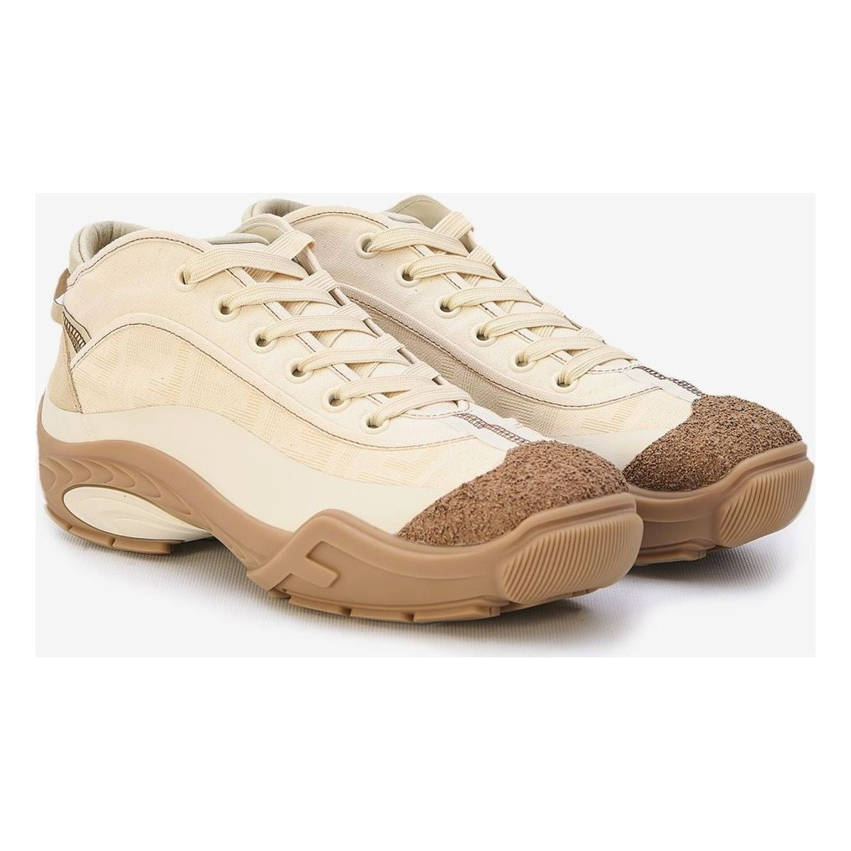 Tag Sneakers