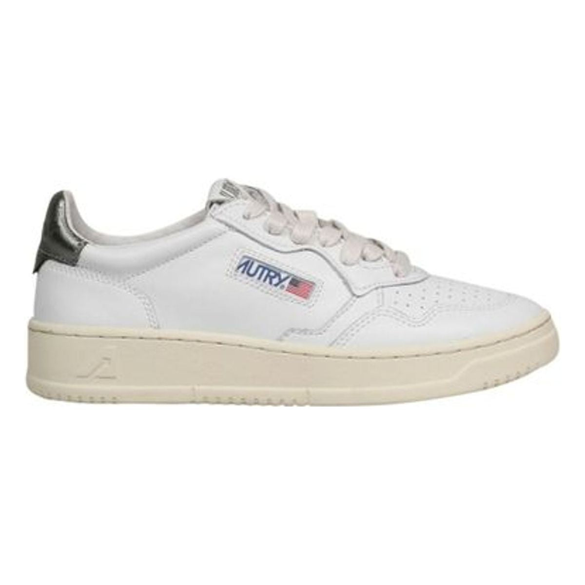 MEDALIST SNEAKERS