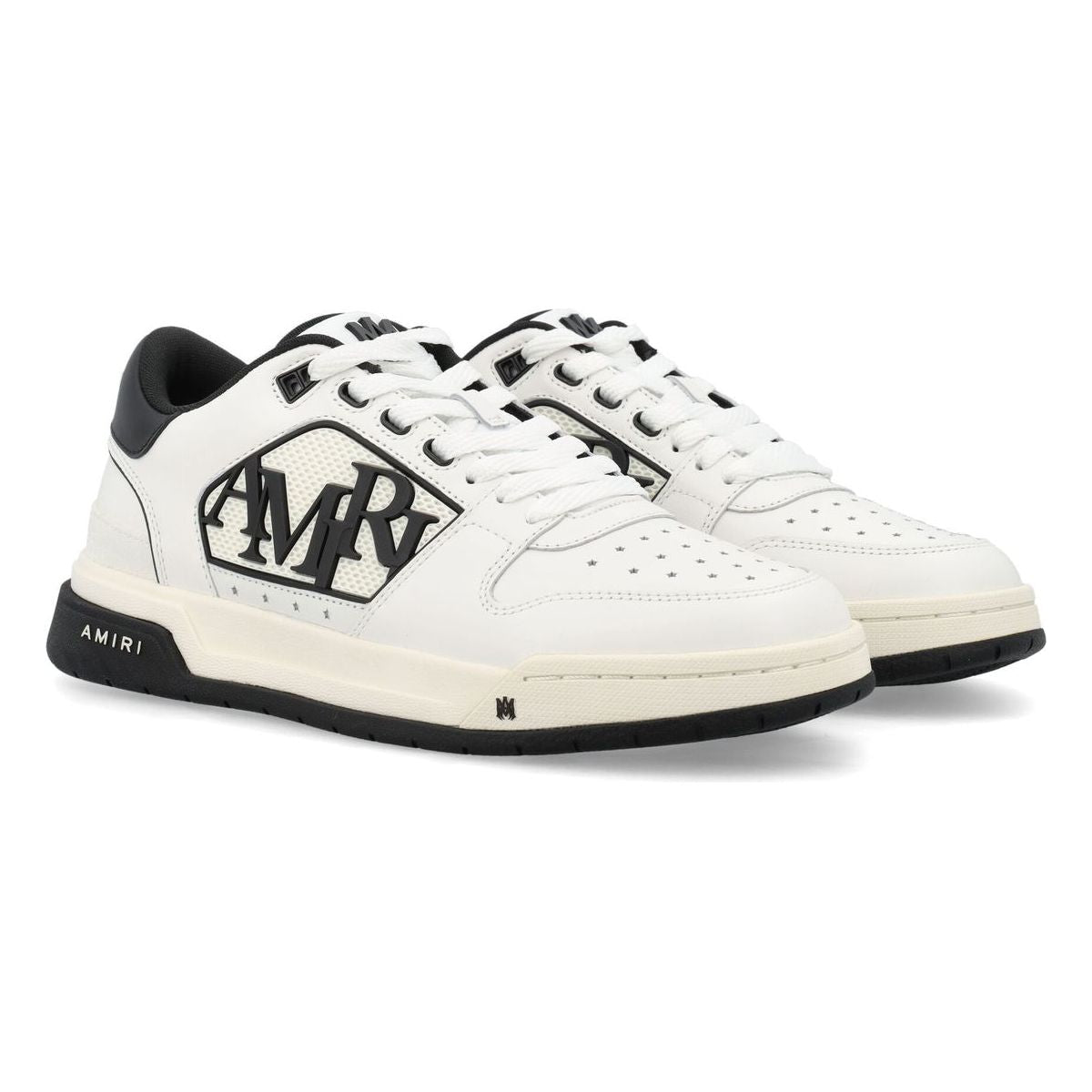 CLASSIC LOW SNEAKERS
