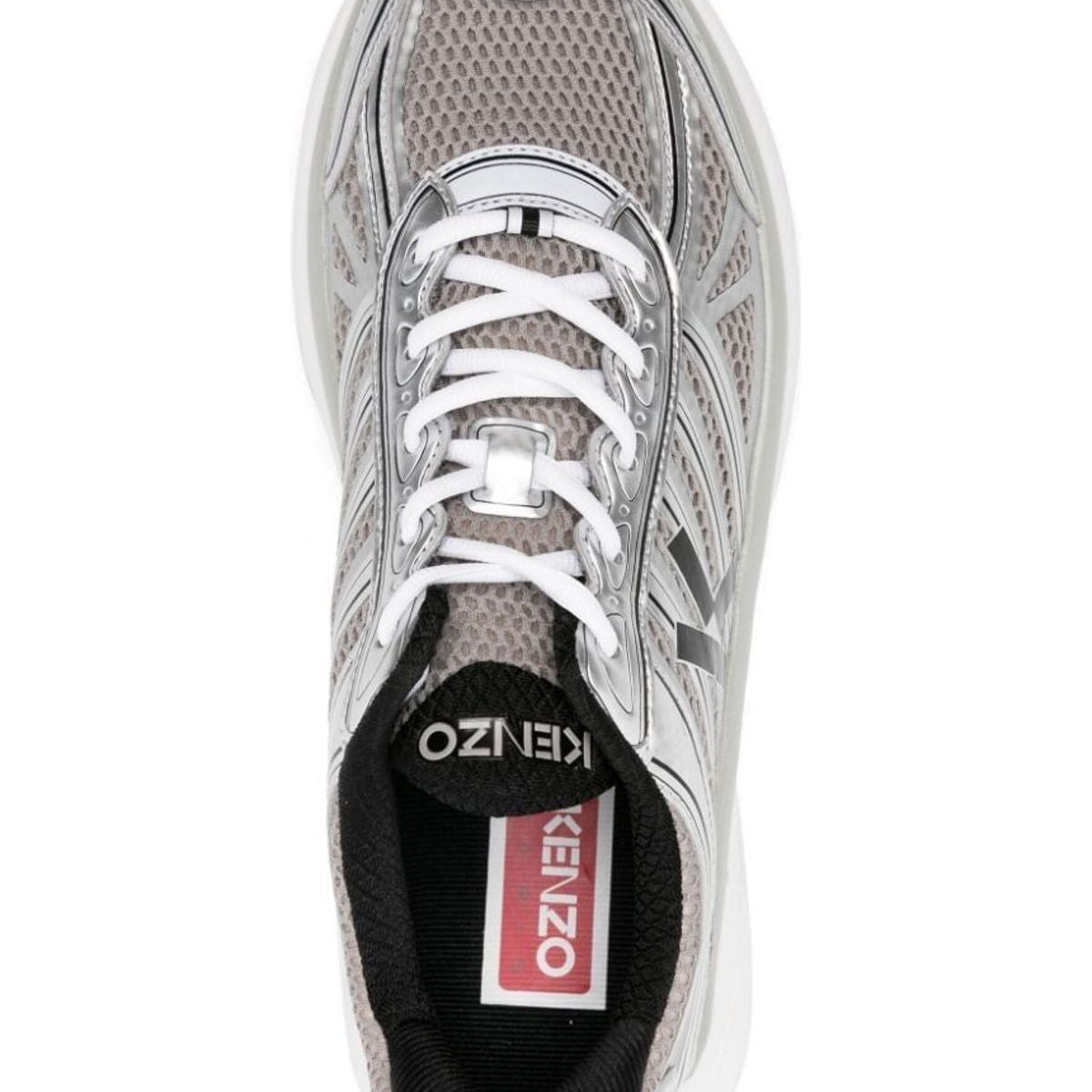 LOW TOP SNEAKER