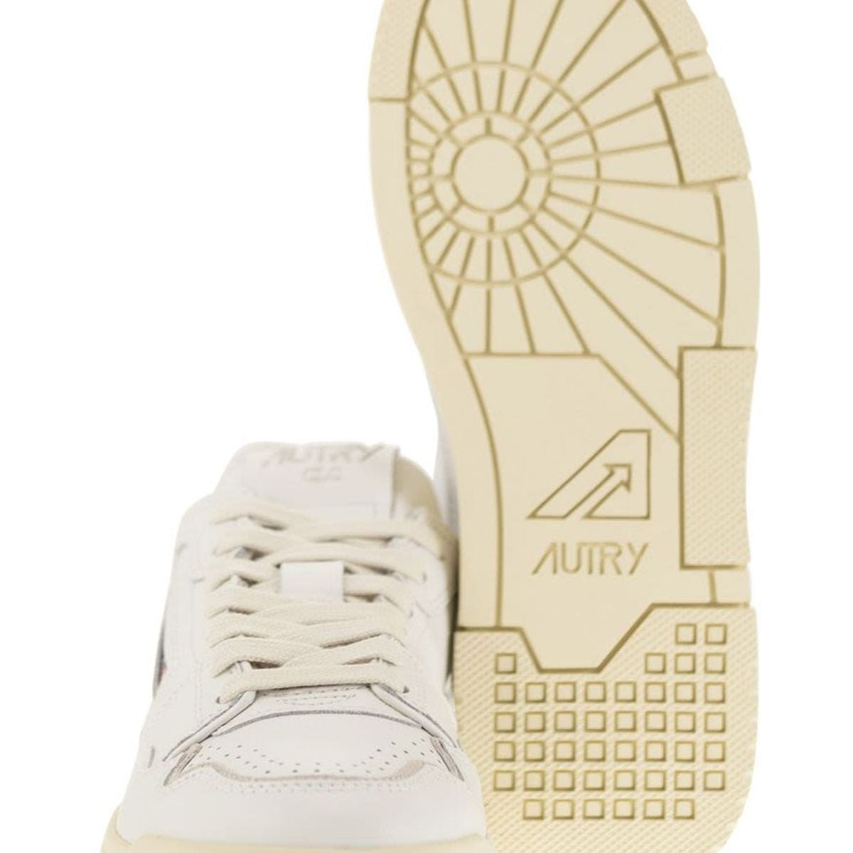 LOW CLC WHITE LEATHER TRAINER