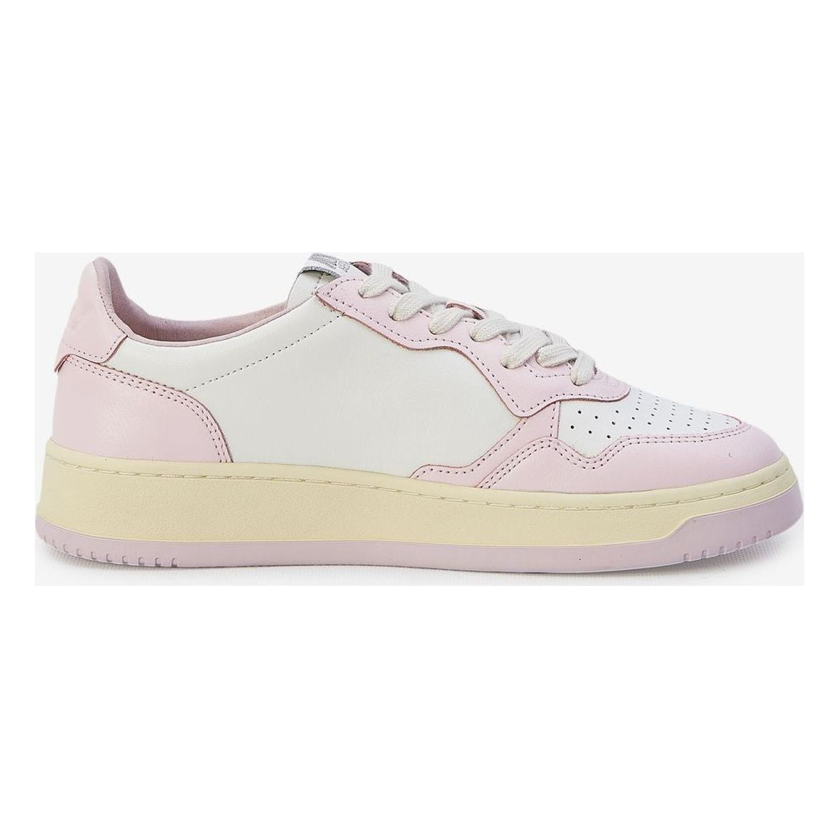 MEDALIST SNEAKERS